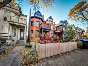 59 Sussex Avenue, Toronto – $1.95-million Annex home that shows a triplex’s afterlife